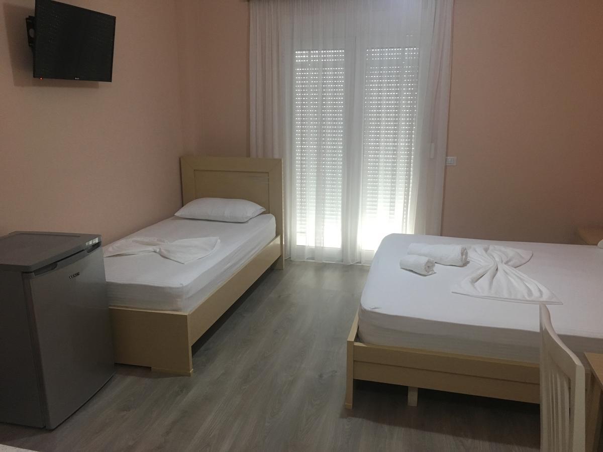 Rent Rooms Kapri Pogradec Exterior photo